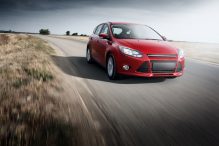 Elegante und sichere Autoteppiche für den Ford Focus