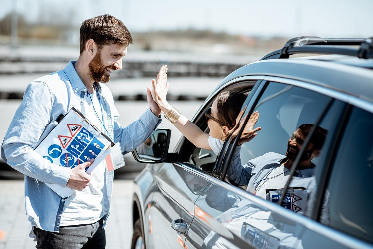 Was dein erstes Auto wirklich kostet